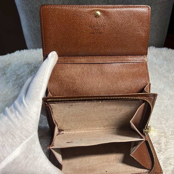 Louis Vuitton Porte Monnaie Tresor Wallet Monogram Canvas - Picture 6 of 16